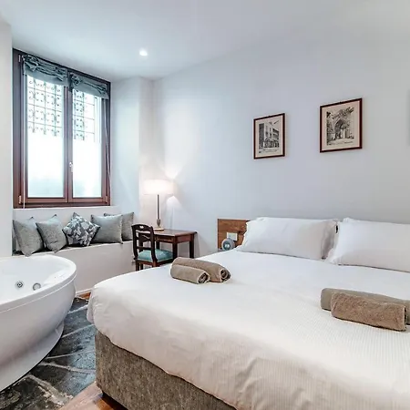 Suite Lo Storico - The House Of Travelers Como Exterior photo
