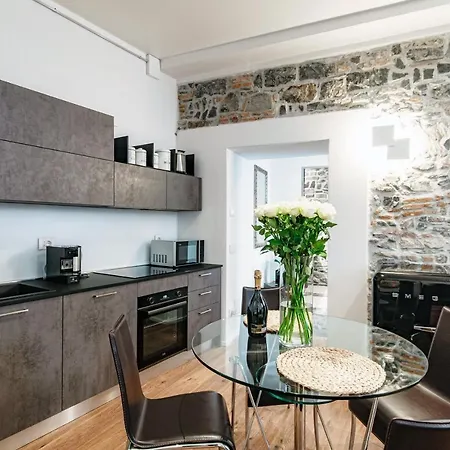 Suite Lo Storico - The House Of Travelers Como Exterior photo