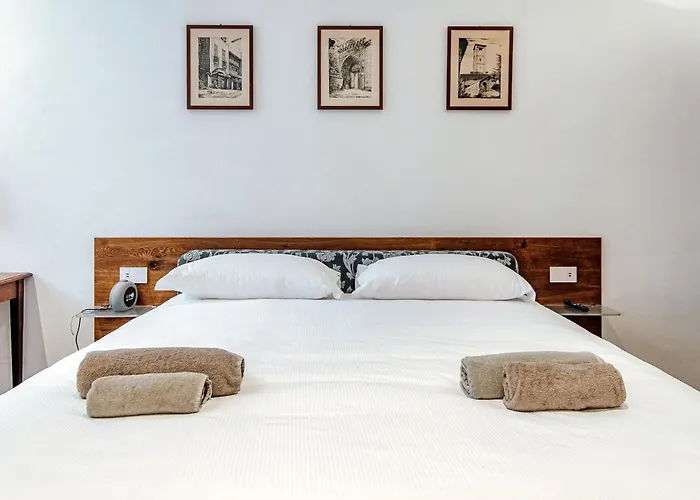 Suite Lo Storico - The House Of Travelers